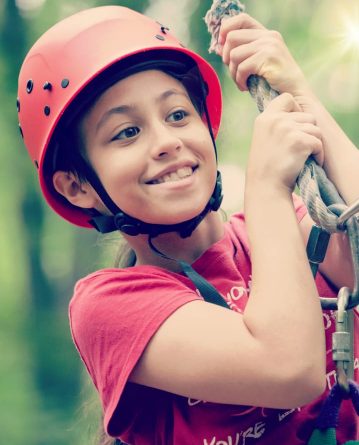 kid at ropes course